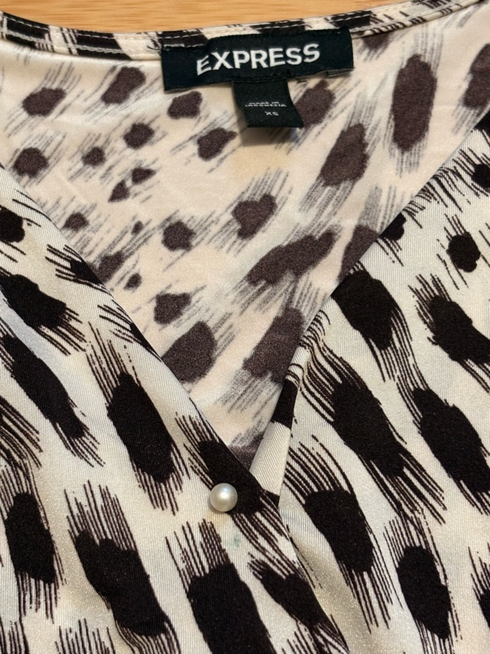 Express Animal Print Thong Style Long Sleeve Bodysuit Women’s XS - Picture 4 of 5